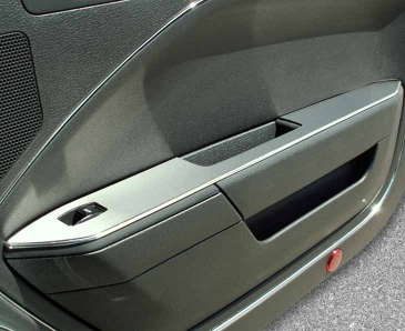2005-2009 Mustang V6/GT Coupe - Door Arm Trim Without Padded Door 2pc | Brushed Stainless
