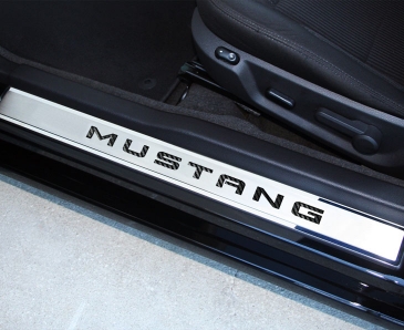 2010-2014 Mustang - Outer Door Sills w/Black Carbon Fiber MUSTANG Inlay 2Pc | Polished/Brushed Stainless Steel