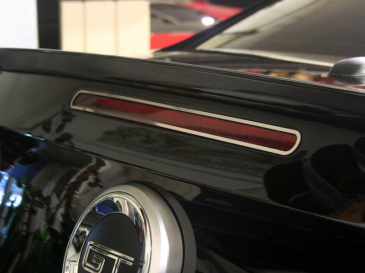 Carbon Fiber Third Brake Light Trim – Fits Ford Mustang 2015+ – CheroCar – Easy Install
